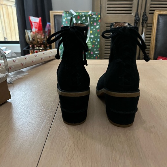 Ugg boots - Picture 2 of 5